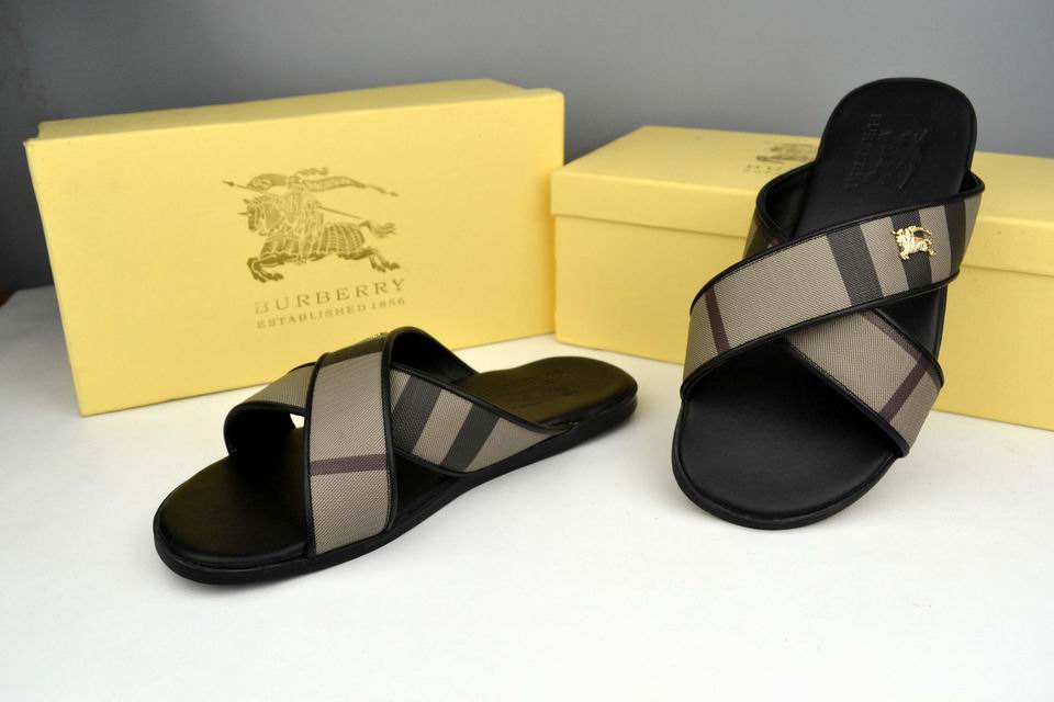 2017 Burbry slippers man 38-46-063